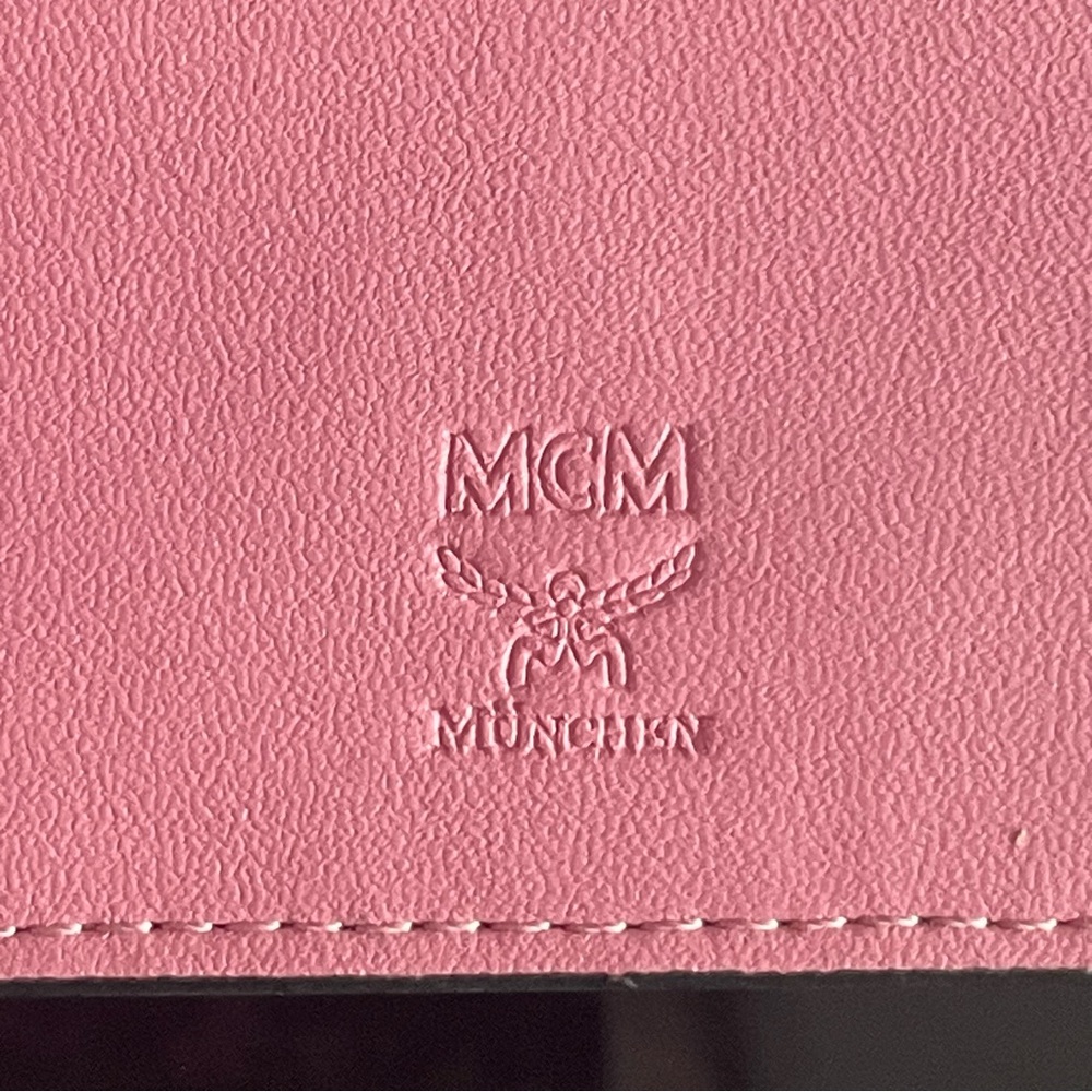 SOLD‼️. NEW MCM LIMITED EDITION PINK BUNNY VISETTOS LEATHER WALLET - Picture 12 of 12
